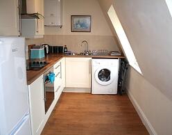 Cotswolds Valleys Accommodation - Exclusive use character one bedroom 