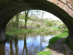 Cotswolds Valleys Accommodation Springfl