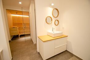 Finest Villa Zell am See