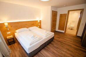 Finest Villa Zell am See