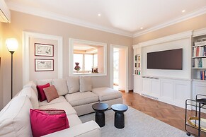 Rental in Rome Trevi Luxury Penthouse