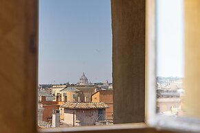 Rental in Rome Trevi Luxury Penthouse