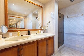 Rental in Rome Trevi Luxury Penthouse