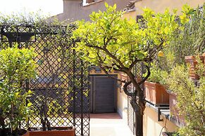 Rental in Rome Trevi Luxury Penthouse