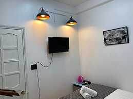 Chau Giang Hotel