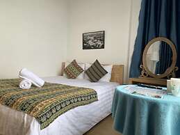 Chau Giang Hotel