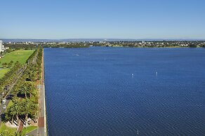 DoubleTree by Hilton Perth Waterfront