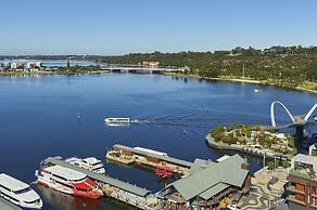 DoubleTree by Hilton Perth Waterfront