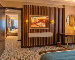 Royal Crown Hotel