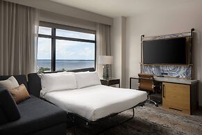 Luminary Hotel & Co., Autograph Collection