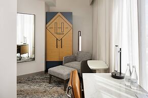 Luminary Hotel & Co., Autograph Collection