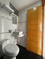 PARIS SENLIS HOSTEL PLUS