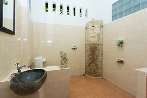 Ani's Villas