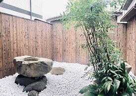 Hanazonominami Apartment 101