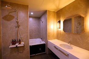 Forest 701 Hotel