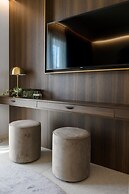 We Me Suite Hotel