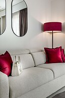 We Me Suite Hotel