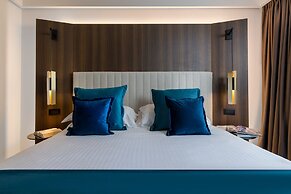 We Me Suite Hotel