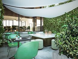 We Me Suite Hotel