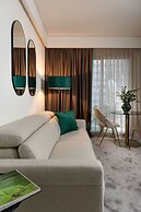 We Me Suite Hotel