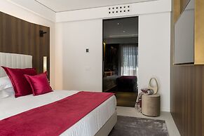 We Me Suite Hotel