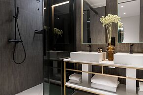 We Me Suite Hotel
