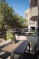 We Me Suite Hotel