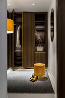 We Me Suite Hotel