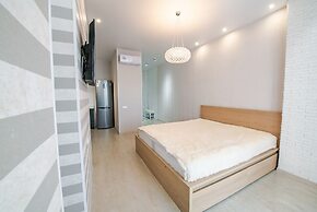 Apartment on Komarova 58-201