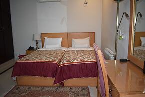Savoy Inn