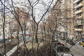 Apartment on Chayanova 12
