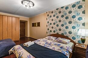 Apartment on Chayanova 12