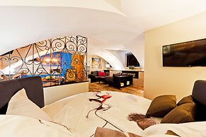 Apartment City