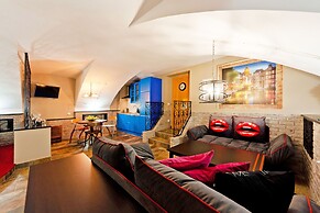 Apartment City