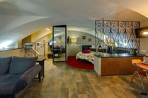 Apartment City
