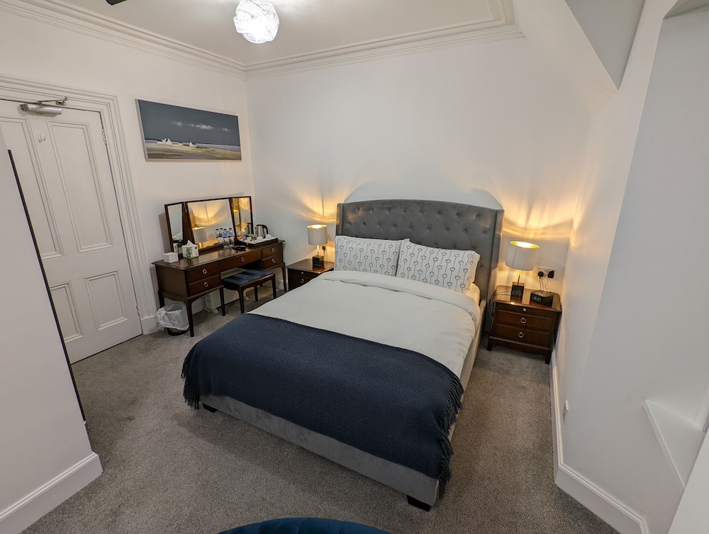 Cambeth Lodge Guesthouse