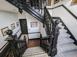 Cambeth Lodge Guesthouse