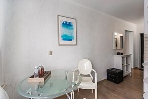 Apartment on Druzhinnikovskaya 11A