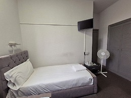 OYO Ivy Hotel