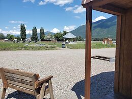 Glacier Acres Guest Ranch
