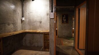 Guesthouse H