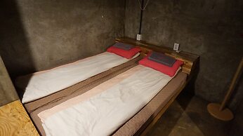 Guesthouse H