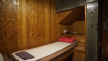 Guesthouse H