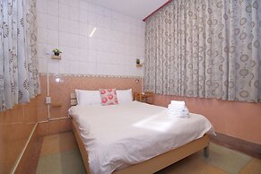 Good Man Hostel