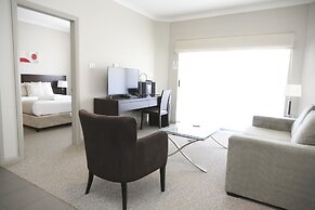 Centrepoint Apartments