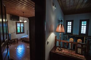 Eudora - Mansion