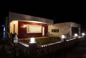Aqua House