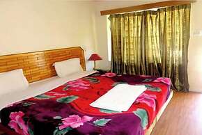 Hotel Abu Palace