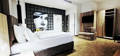 my MINGA Airport serviced Apartments