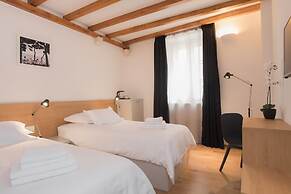 Rooms Kala